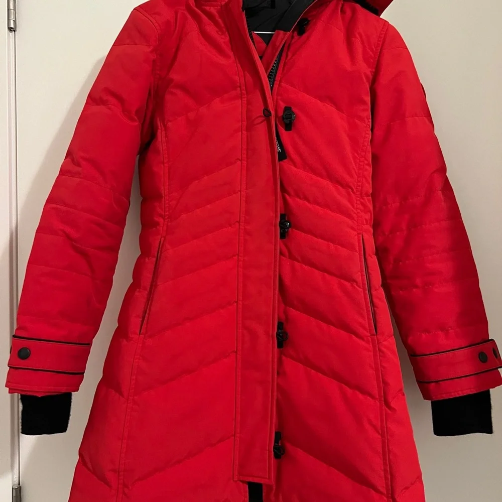 Canada Goose Women's Vibrant Red Puffer Coat with Fur Hood - Picture 6 of 16